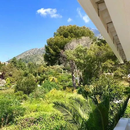 Luxury By Lodgerstrip Budget Holidays